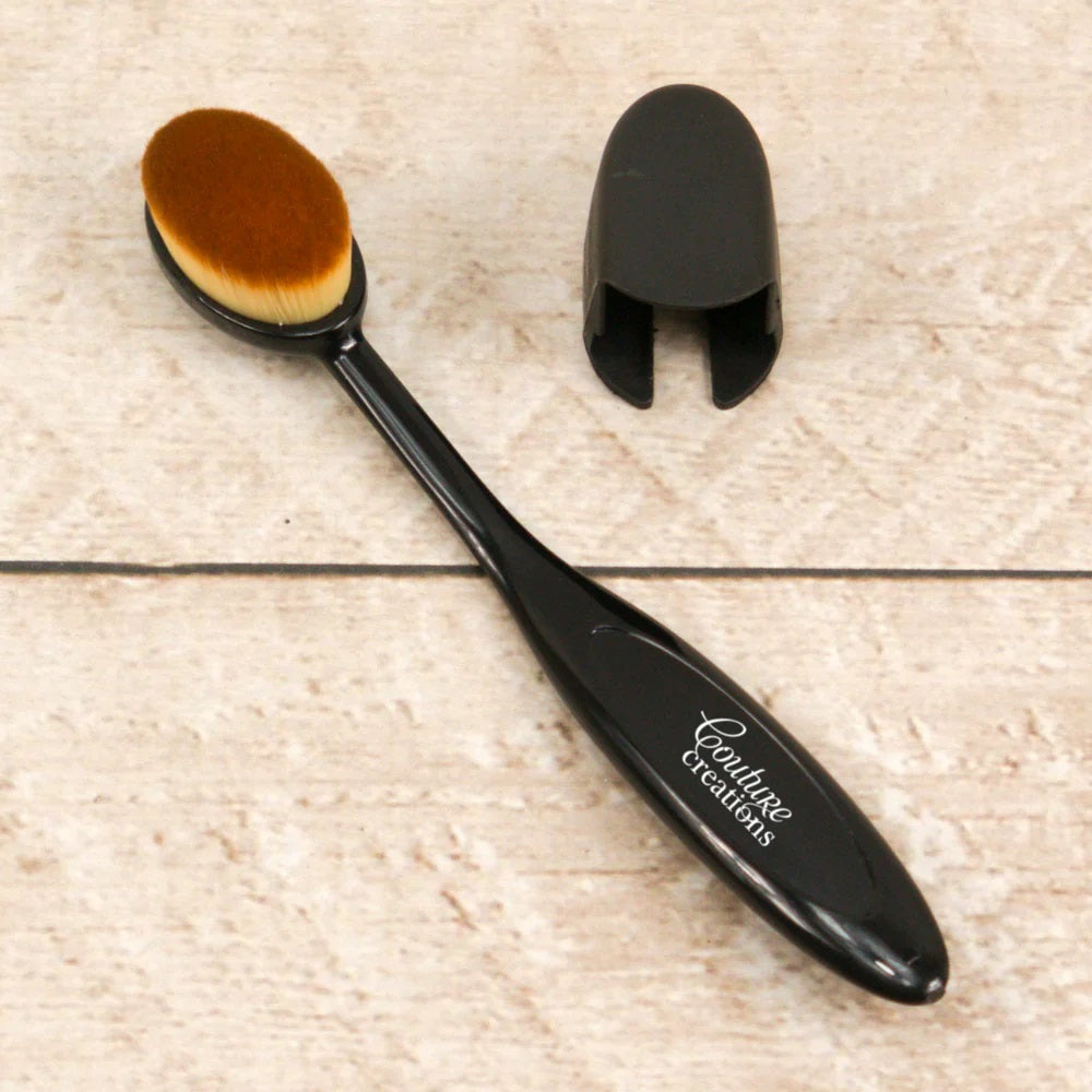 Couture Creations Medium Blending Brush with Protective Cover